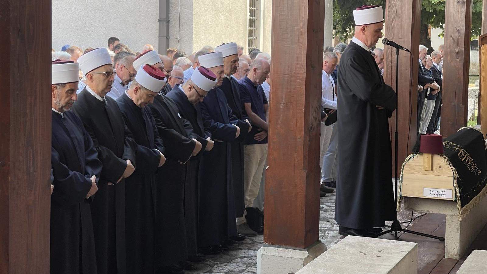 VELIKAN NAŠEG VREMENA | U Sarajevu klanjana dženaza emeritusu prof. dr. Omeru Nakičeviću